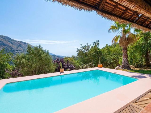 Chalet en venta en Polop, Xirles. Chalets.