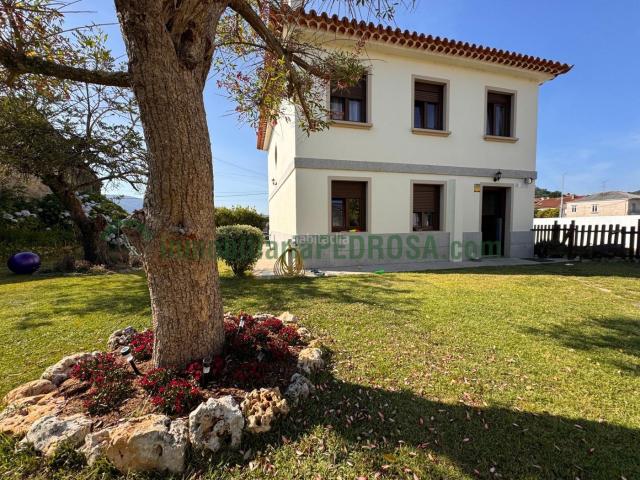 Chalet en venta en Pontevedra, O Burgo Campus Universitario. Preciosa casa en Venta. Chalets.