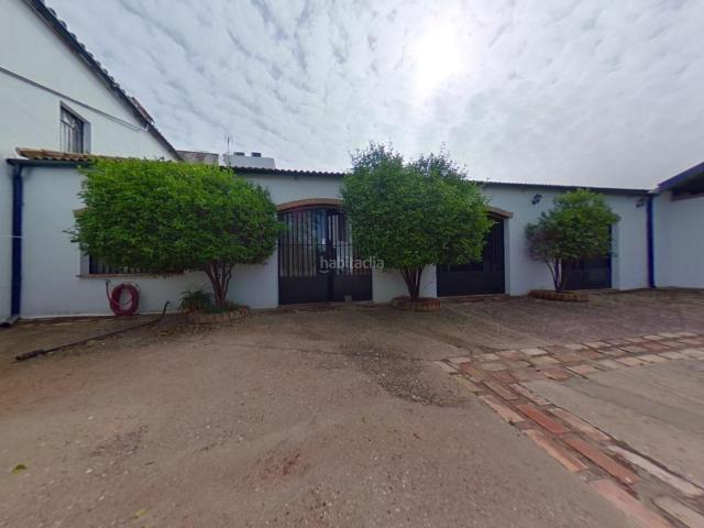 Chalet en venta en Posadas. CASA PALACIO CON ARQUITECTURA REPRESENTATIVA DE LA BURGUESÍA AGRARIA S. XVIII Y XIX DEL VALLE DEL GUADALQUIVIR. Chalets.