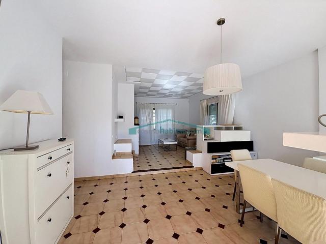 Chalet en venta en Paterna, La Cañada. Chalet independiente en venta, una sola planta en El Plantío La Cañada. Chalets.