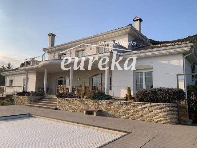 Chalet en venta en Pau Girona