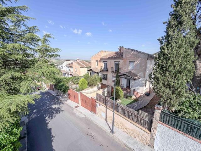 Chalet en venta en Padul. Casa Chalet pareado en venta en Calle D 1 33I, Padul. Chalets.