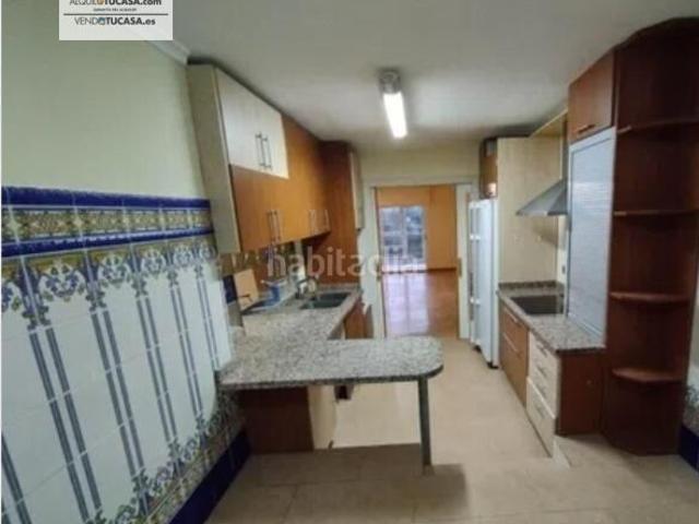 Chalet en venta en Palencia, Avenida de Madrid. Exclusivo Chalet en el Tercer Barrio de Palencia. Chalets.