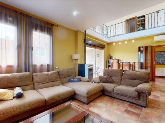 Chalet en venta en Palomar. Chalet 6 Habitaciones 103011147. Chalets.