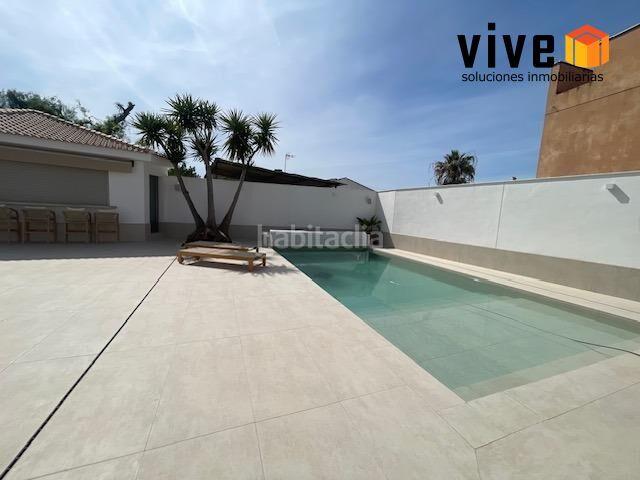Chalet en venta en Palomares del Río. VENTA DE CHALET EN URBANIZACION LA LAGUNA, EN PALOMARES DEL RIO. Chalets Palomares del.