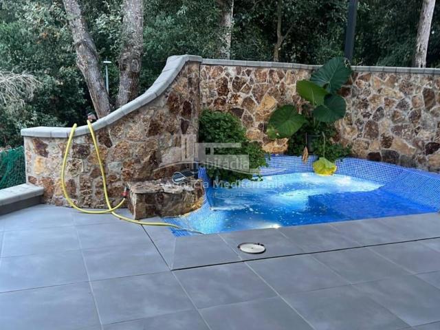 Chalet en venta en Pals Costa Brava. CASA UNIFAMILIAR PARCELA URBANIZABLE. Chalets.