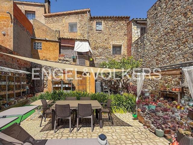 Chalet en venta en Pals, de 150 m² 3 habitaciones por 365.000