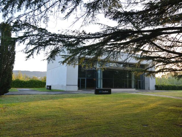 Chalet en venta en Pamplona Iruña, Casco Antiguo. Solvia Inmobiliaria Chalet independiente PamplonaIruña. Chalets Pamplona.