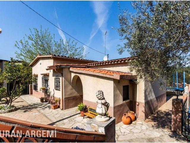 Chalet en venta en paseo Sant Ramon, Castellbisbal, de 70 m² 3 habitaciones por 345.000