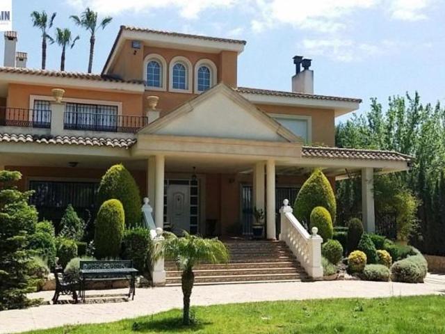 Chalet en venta en Petrer, Loma badá