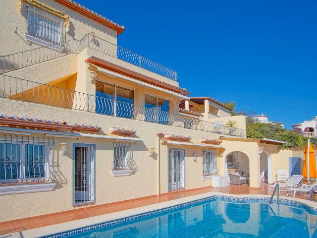 Chalet en venta en Pego. Chalets.