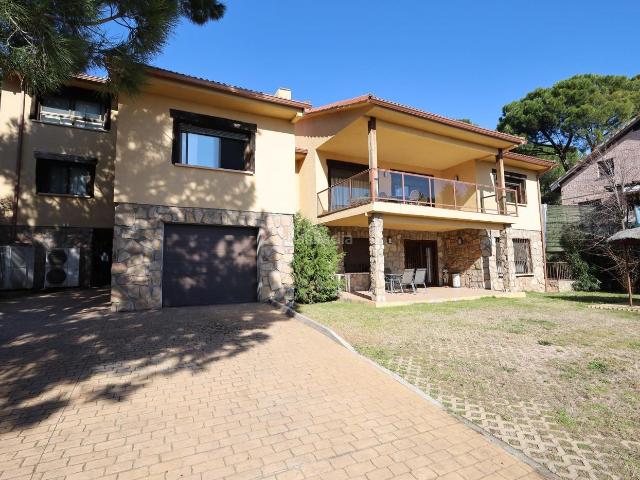 Chalet en venta en Pelayos de la Presa. Espectacular chalet independiente en Pelayos de la Presa. Chalets Pelayos de la.