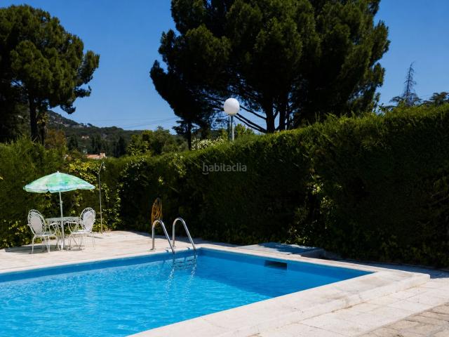 Chalet en venta en Pelayos de la Presa. SE VENDE ESTUPENDO CHALET INDEPENDIENTE EN EL CASCO URBANO DE PELAYOS DE LA PRESA. Chalets Pelayos de la.