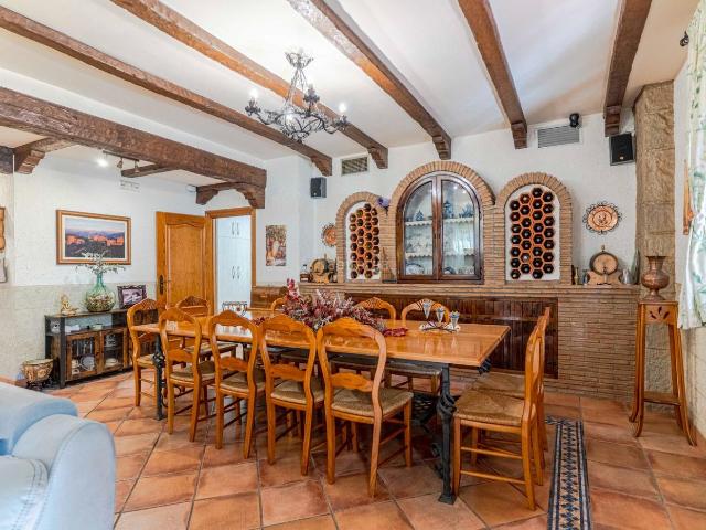 Chalet en venta en Peligros. CHALET A 5 MINUTOS DE GRANADA CAPITAL. Chalets.