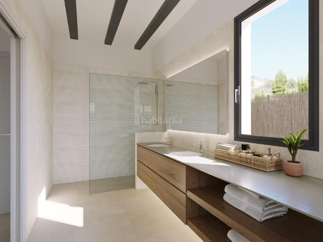 Chalet en venta en Penàguila. Villa de 4 dormitorios en una planta y con piscina privada a la venta en Penáguila Alicante. Chalets.
