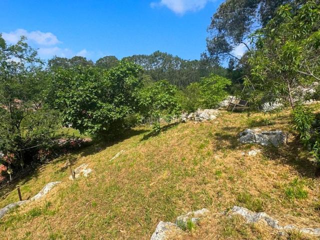Chalet en venta en Piélagos, Arce. Tu propio paraíso en Arce! Casa independiente con 5.000 m2 de terreno, espacio y privacidad absoluta. Chalets.