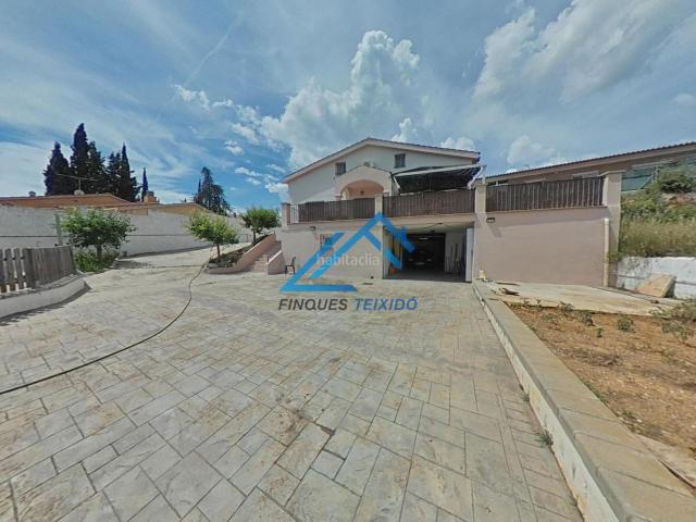 Chalet en venta en Piera. Casa en venta en la zona de Can Musarro, Piera. Chalets.