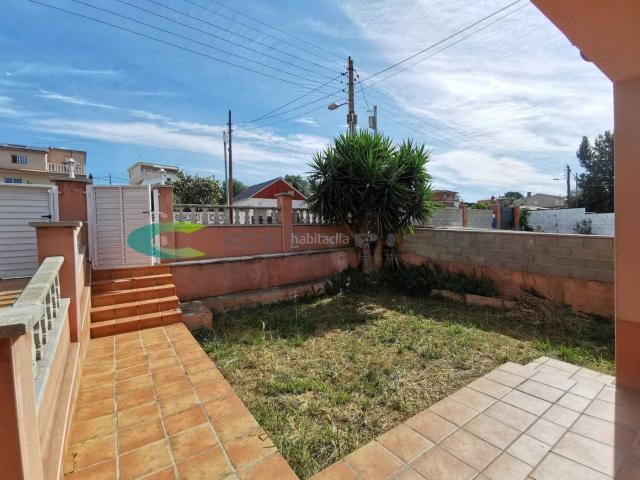 Chalet en venta en Piera. Chalets.