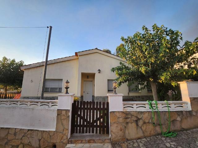Chalet en venta en Piera, de 110 m² 3 habitaciones por 310.000