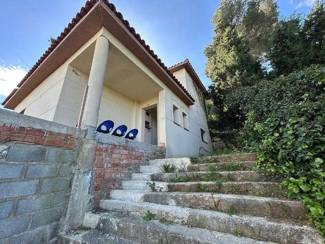 Chalet en venta en Piera, de 122 m² 3 habitaciones por 116.000