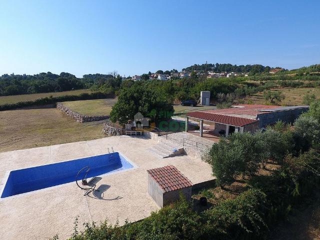 Chalet en venta en Piera, de 160 m² 3 habitaciones por 298.000