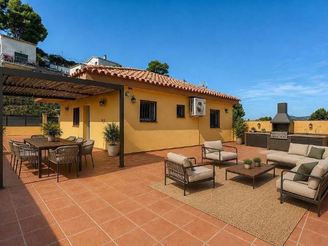 Chalet en venta en Piera, de 185 m² 4 habitaciones por 340.000