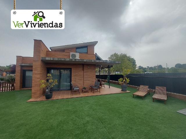 Chalet en venta en Piera, de 371 m² 5 habitaciones por 717.000