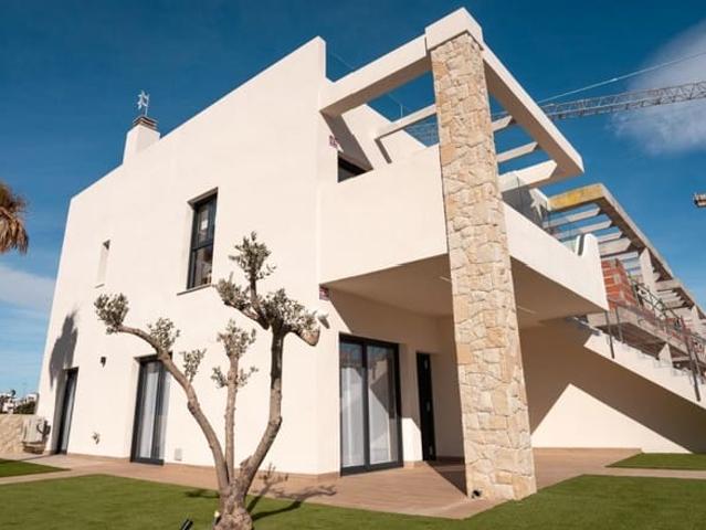 Chalet en venta en Pilar de la Horadada, Alicante Costa Blanca