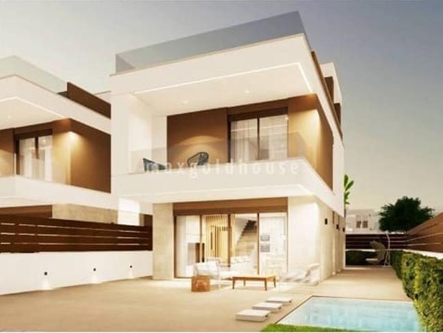 Chalet en venta en Pilar de la Horadada, Alicante Costa Blanca