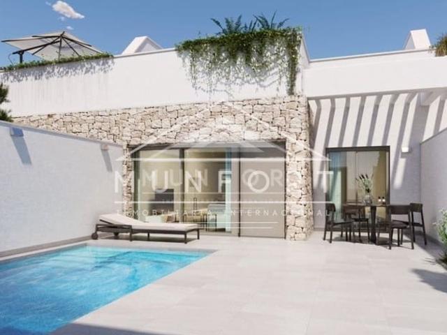 Chalet en venta en Pilar de la Horadada, Alicante Costa Blanca