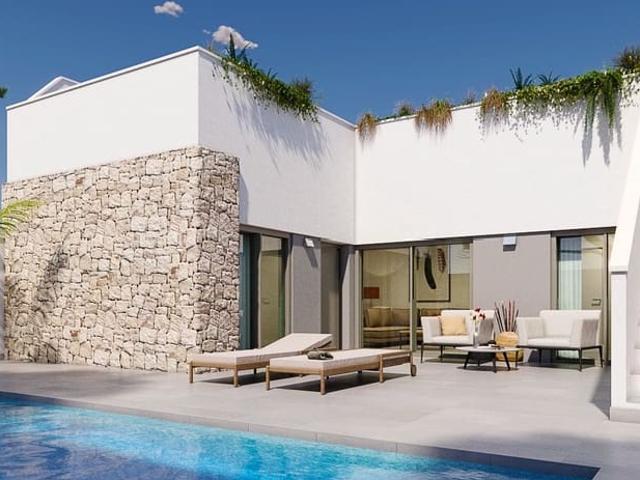 Chalet en venta en Pilar de la Horadada, Alicante Costa Blanca