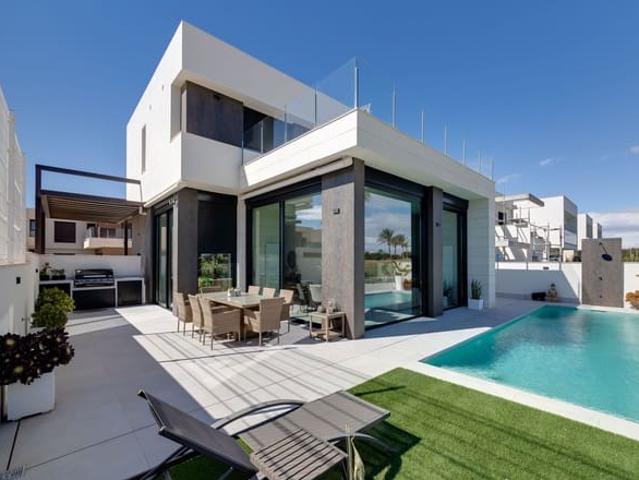 Chalet en venta en Pilar de la Horadada, Alicante Costa Blanca