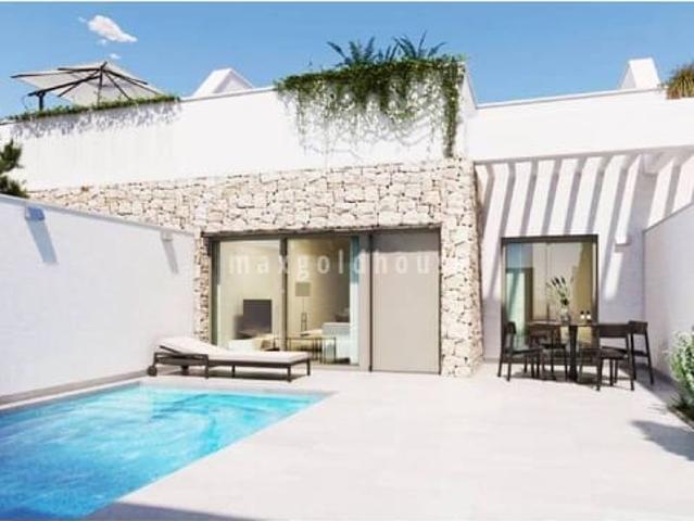 Chalet en venta en Pilar de la Horadada, Alicante Costa Blanca