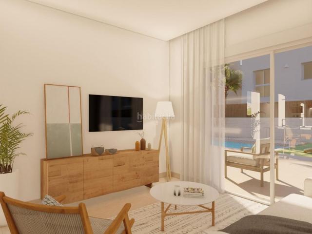Chalet en venta en Pilar de la Horadada, Pilar de la Horadada Ciudad. VILLA INDEPENDIENTE DE NUEVA CONSTRUCCIÓN DE 3 DORM. EN PILAR DE LA HORADADA. Chalets Pilar de la.
