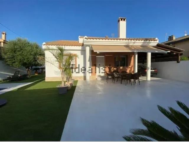 Chalet en venta en Pilar de la Horadada, Torre de la Horadada. VILLA DE LUJO ESTILO MEDITERRANEO EN TORRE DE LA HORADADA A 250 METROS DE LA PLAYA LAS HIGUERICAS. Chalets Pilar de la.