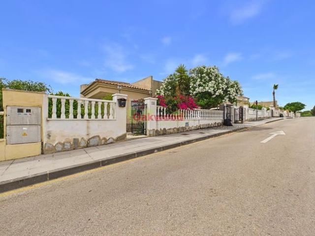 Chalet en venta en Pinar de Campoverde, Alicante Costa Blanca