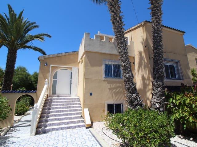 Chalet en venta en Pinar de Campoverde, Alicante Costa Blanca