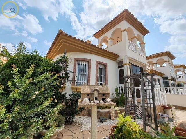 Chalet en venta en Pinar de Campoverde, Alicante Costa Blanca