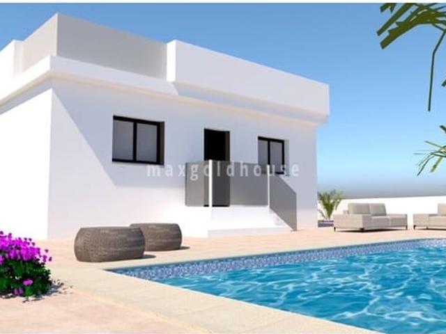 Chalet en venta en Pinar de Campoverde, Alicante Costa Blanca