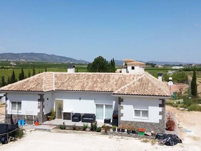 Chalet en venta en Pinoso, Alicante
