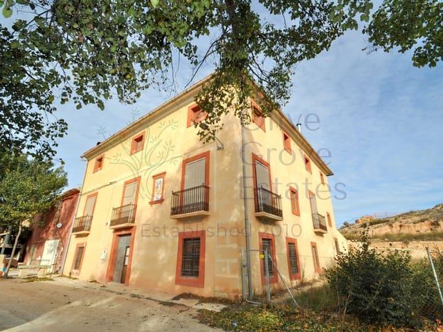 Chalet en venta en Pinoso, Alicante
