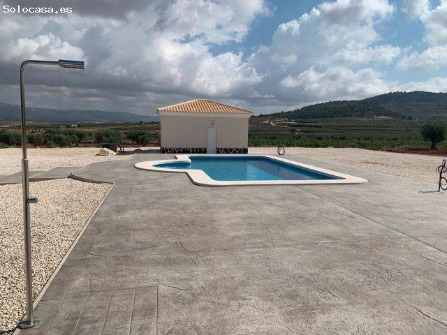 Chalet en Venta en Pinoso, Alicante