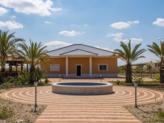 Chalet en venta en Pinoso, Alicante