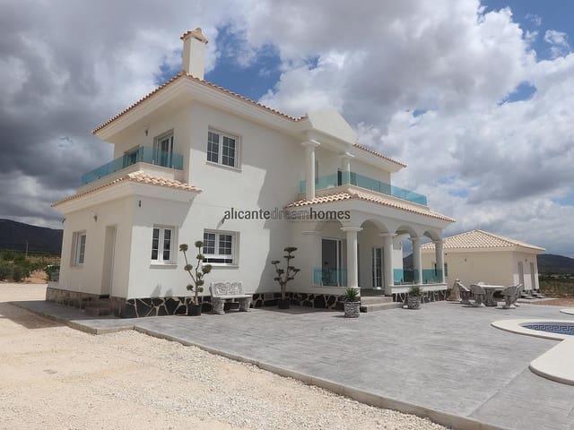 Chalet en venta en Pinoso, Alicante