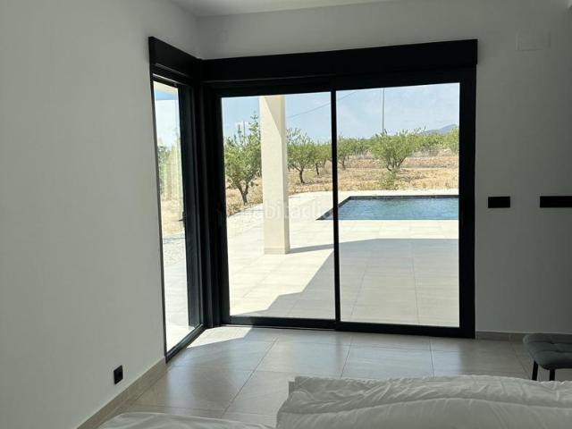 Chalet en venta en Pinoso. Chalets.