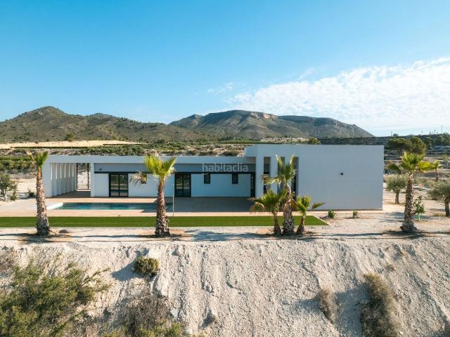 Chalet en venta en Pinoso. Independiente en Pinoso. Chalets.