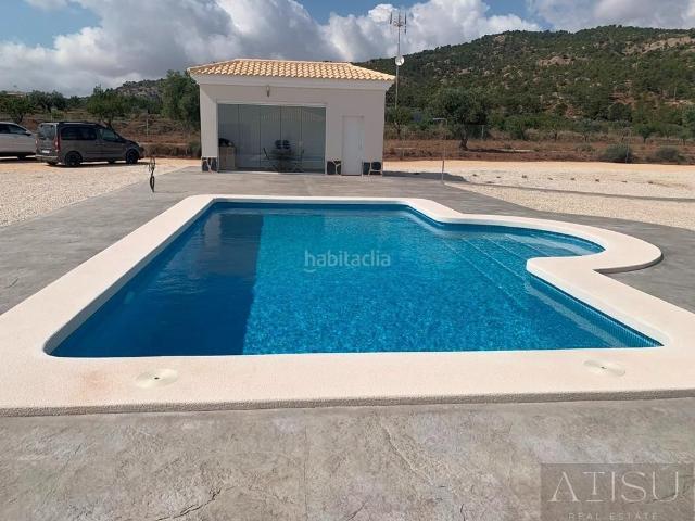 Chalet en venta en Pinoso. PinosoVilla. Chalets.