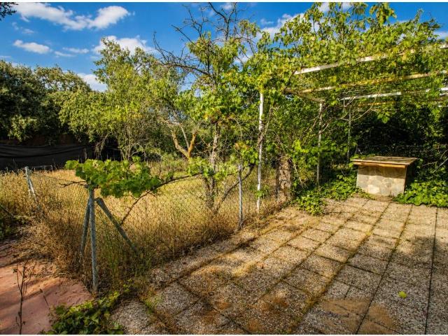 Chalet en venta en Pioz. Chalet unifamiliar en venta en Pioz. Chalets.