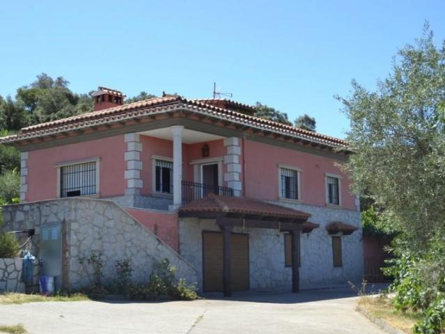 Chalet en venta en Plasencia, Las viñas