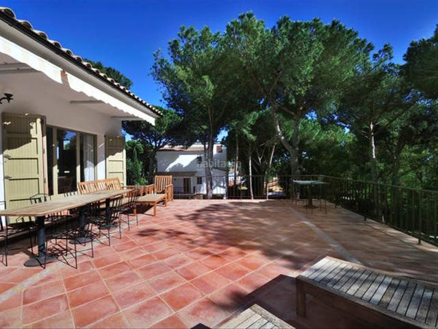 Chalet en venta en Platja d´Aro, Fenals Costa Brava. Exclusiva Casa Independent amb Jardí Espaiós. Chalets Platja.